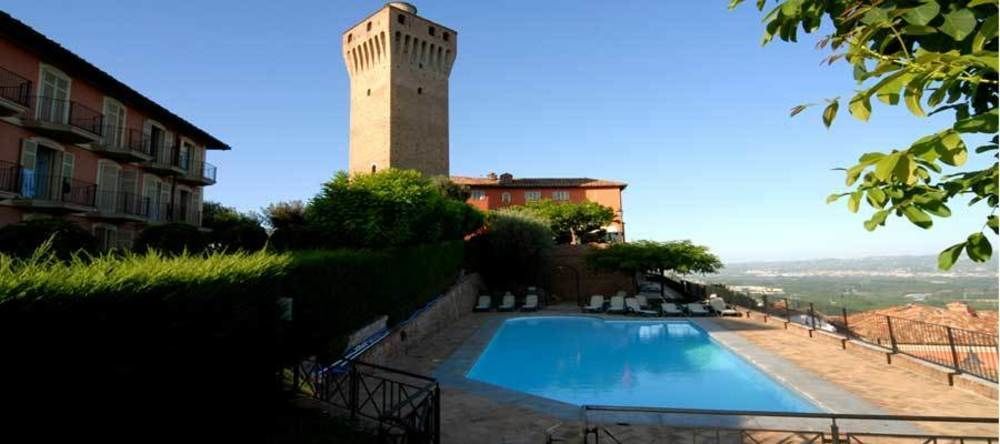 Hotel Castello Di Santa Vittoria Santa Vittoria dʼAlba Buitenkant foto