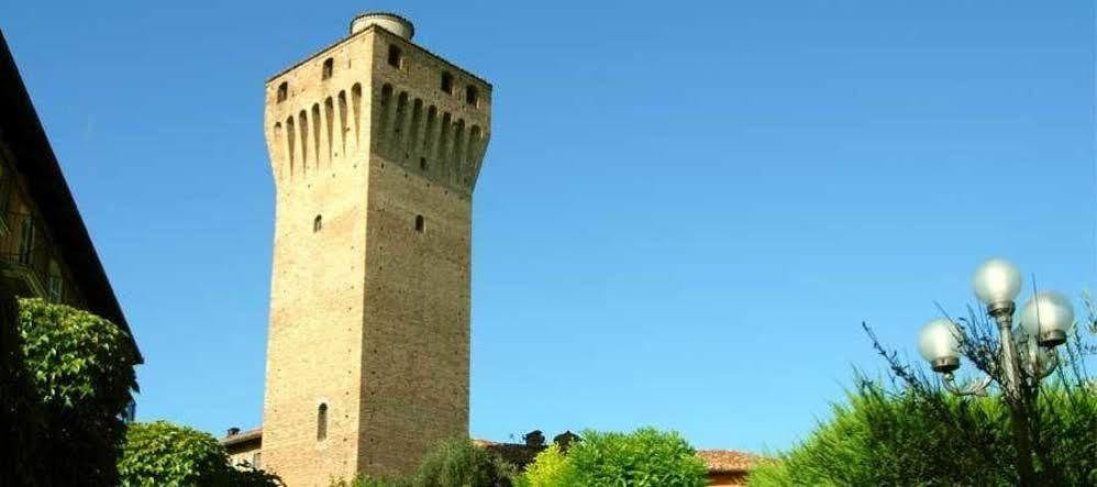Hotel Castello Di Santa Vittoria Santa Vittoria dʼAlba Buitenkant foto